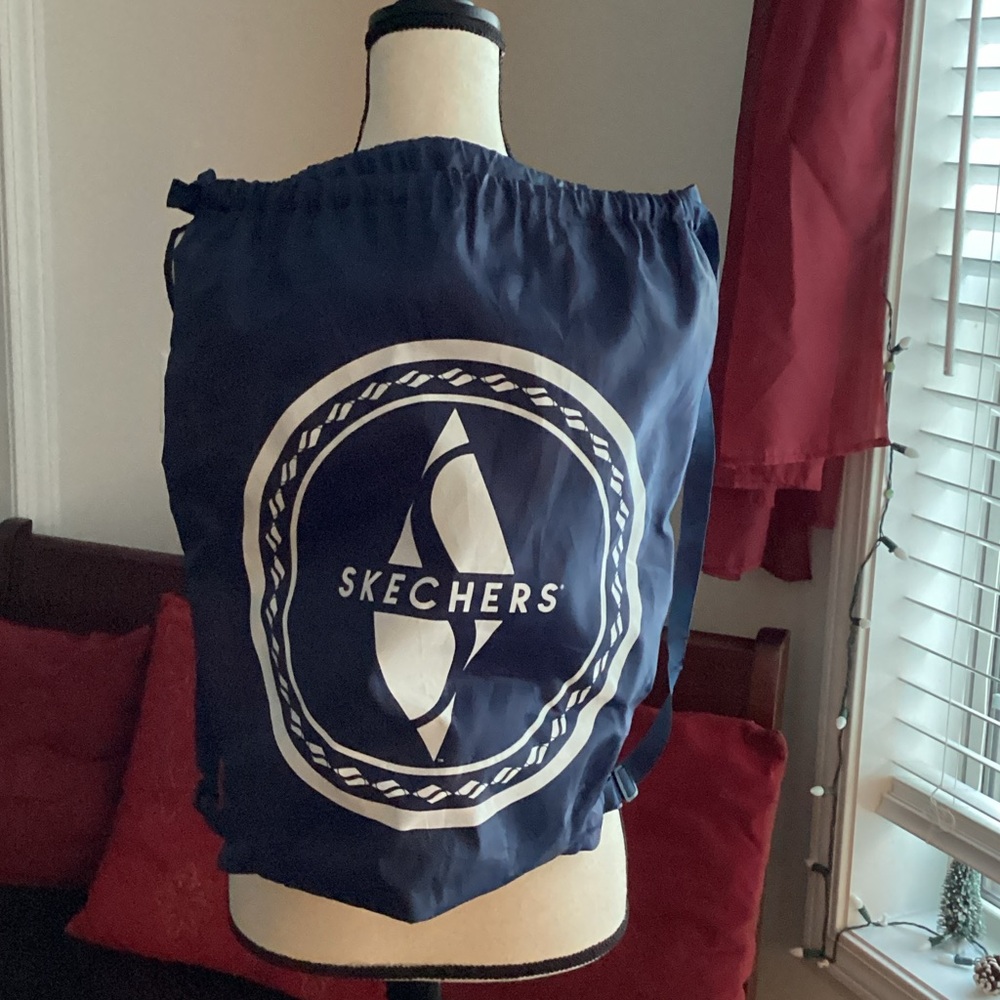 Skechers Navy Drawstring Backpack unisex,nylon